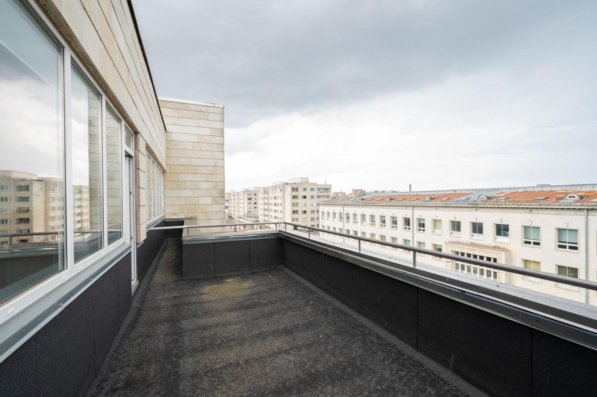 Hilltop Apartments - Studio Rooms In City Centre Tallinn Exterior photo